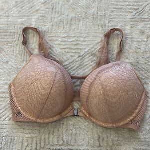 Victoria’s Secret Perfect Shape Lace Racerback Add 2 cups
Push-Up Bra